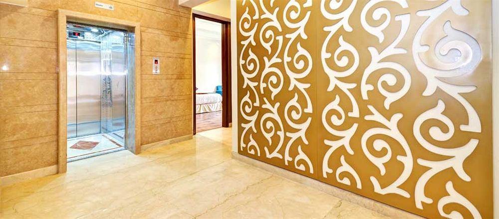 La Sagrita Hotel Ню Делхи Екстериор снимка