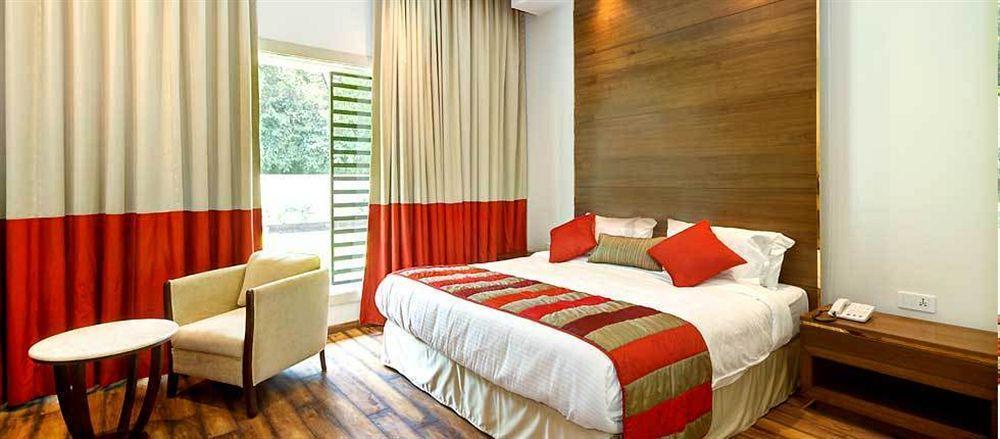 La Sagrita Hotel Ню Делхи Екстериор снимка