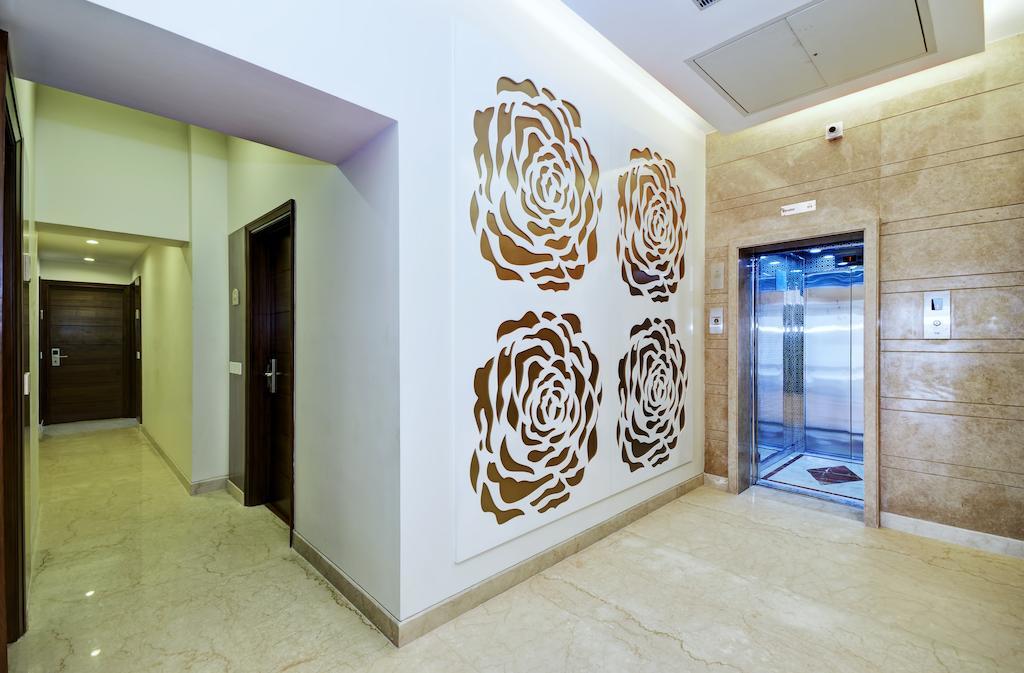 La Sagrita Hotel Ню Делхи Екстериор снимка